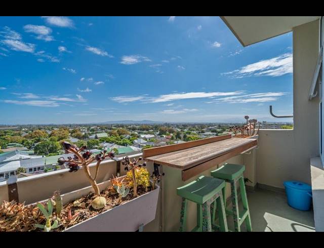 2 BEDROOM APARTMENT FOR SALE IN KENILWORTH